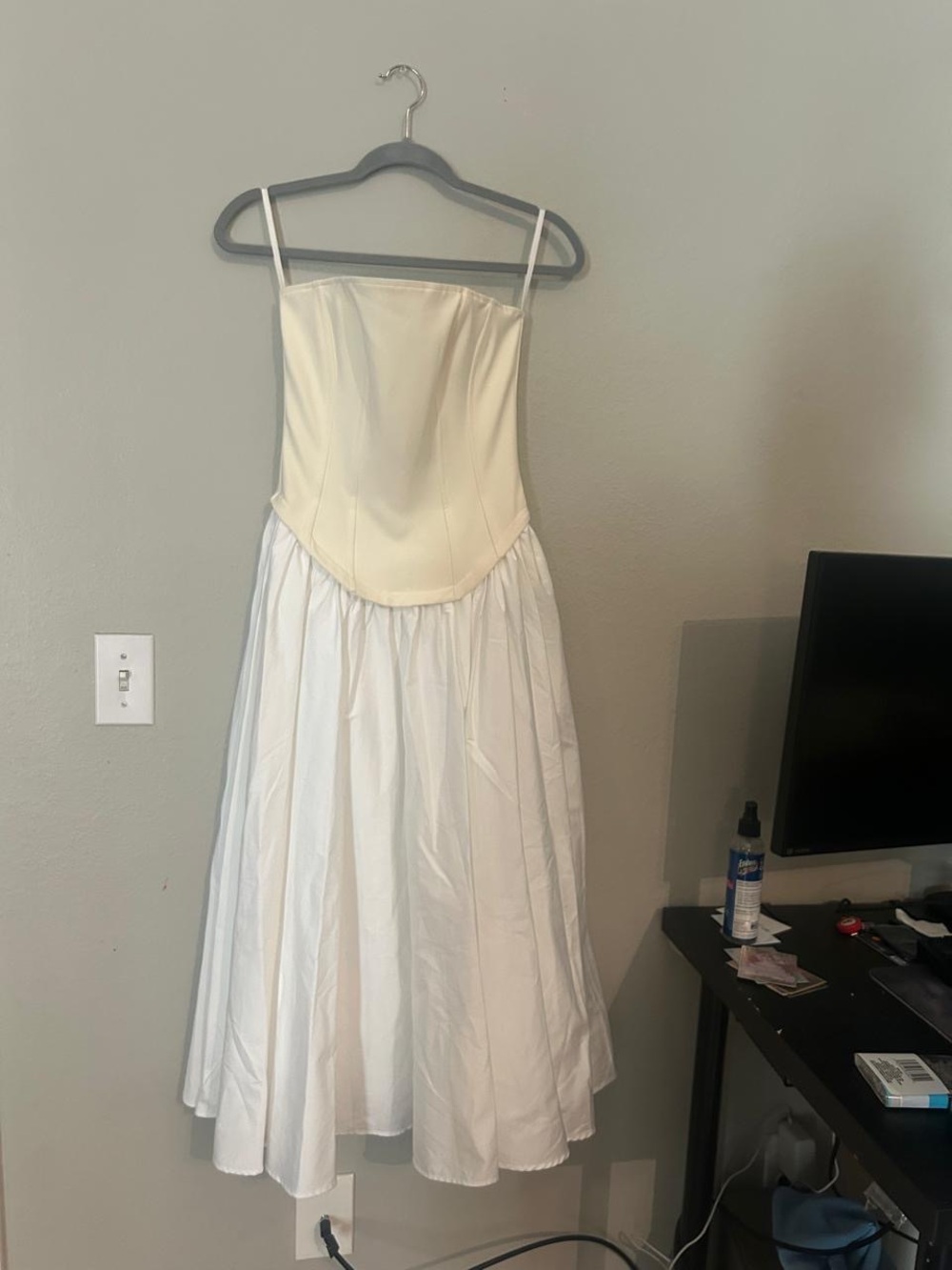 Strapless White Midi Dress with Gathered Skirt - Picture 2 of 4